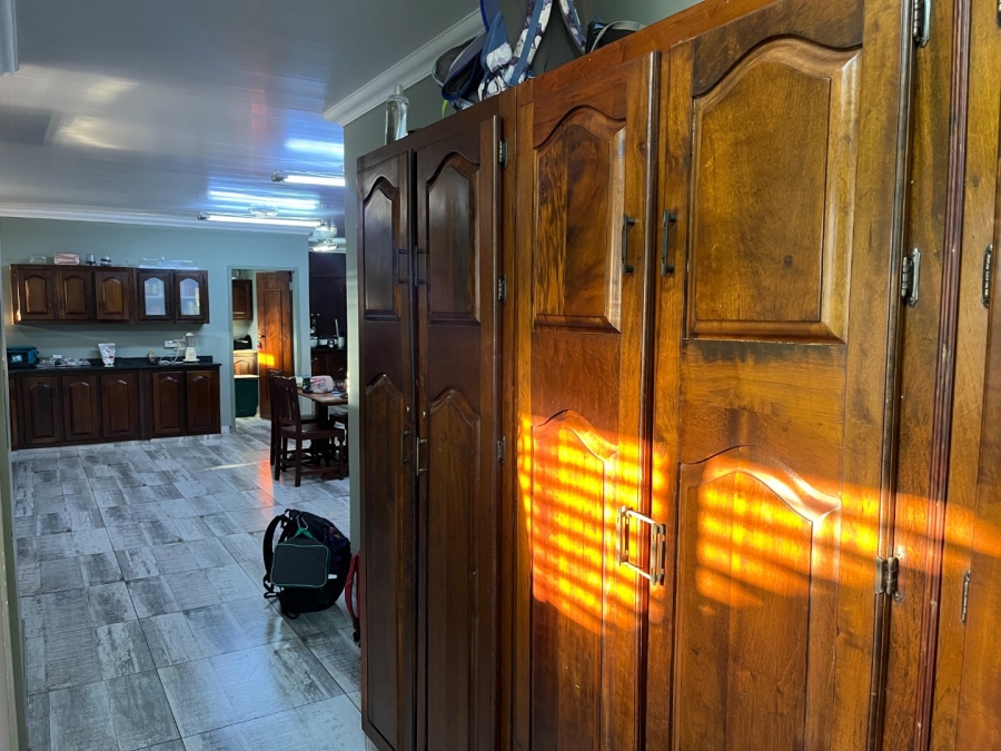 5 Bedroom Property for Sale in Van Der Hoff Park North West